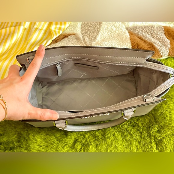 UNUSED MICHAEL Michael Kors Gray Medium Selma Saffiano Leather - Picture 5 of 16